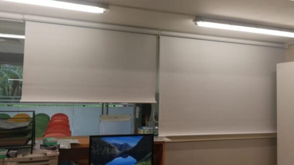 Limpieza de Cortinas Roller con Desmontaje
