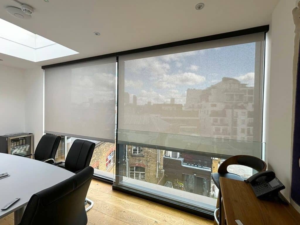 El Cuidado y Limpieza de Cortinas Roller peru
